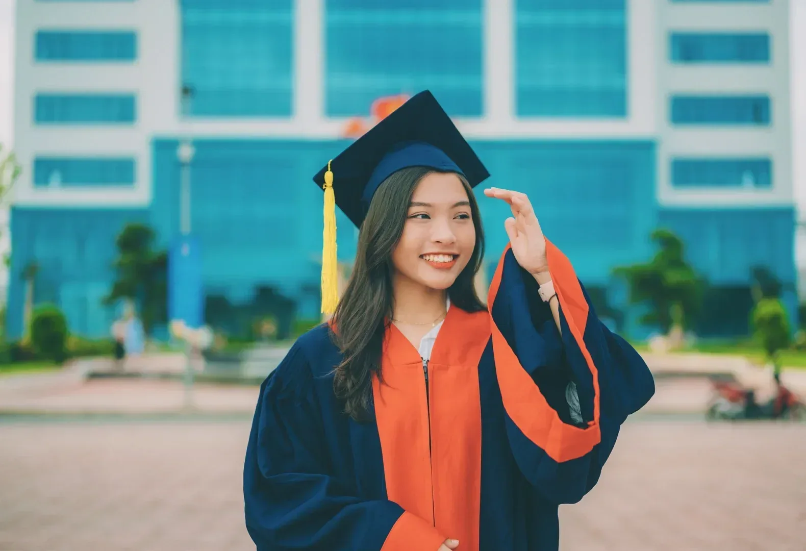 Descubra se vale a pena fazer uma pós-graduação em educação EAD e entenda os motivos.